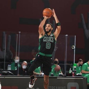  洛里昂,进攻多点开花,四比一,横扫里尔  