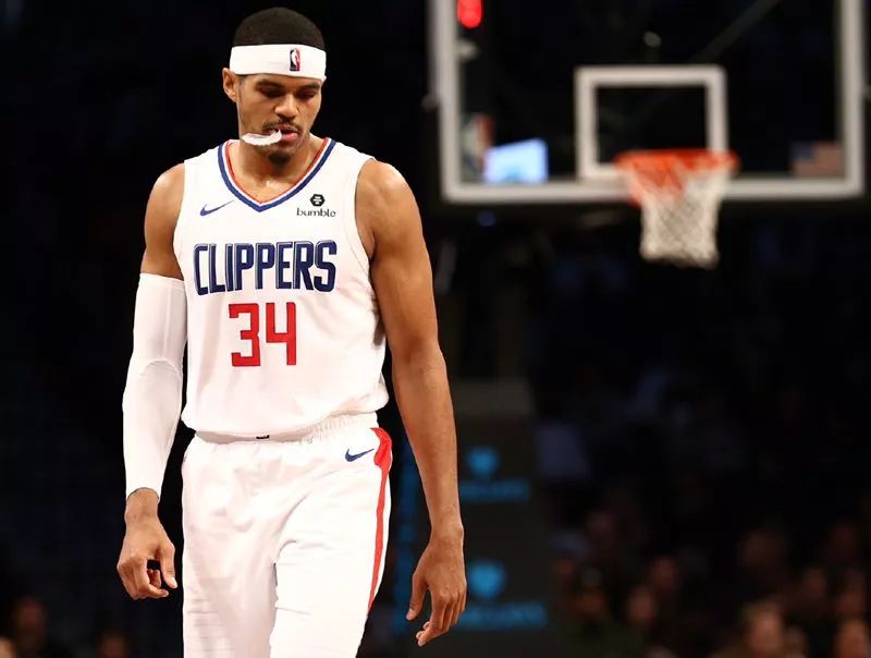  黄蜂布里奇斯交易 加盟篮网组三巨头  